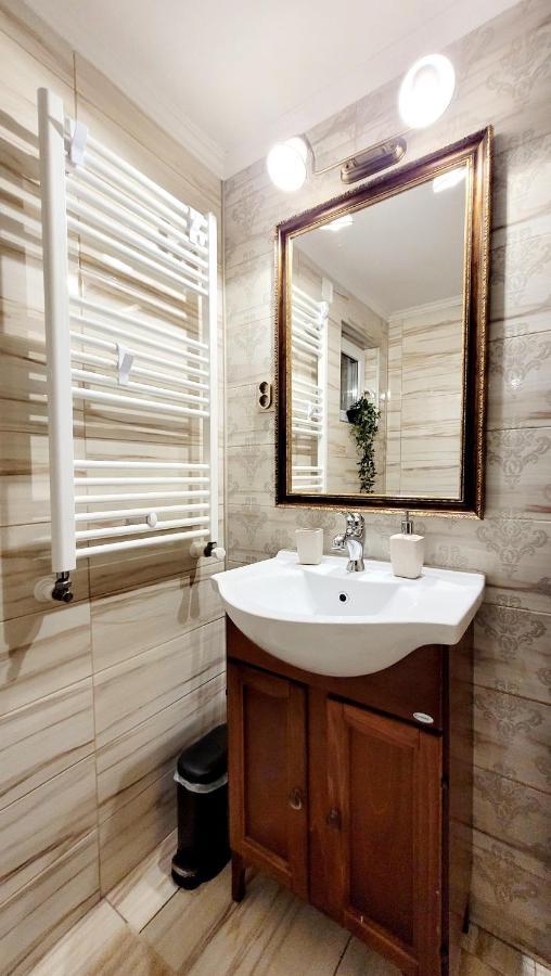 Rose Garden House Apartment Букурещ Екстериор снимка