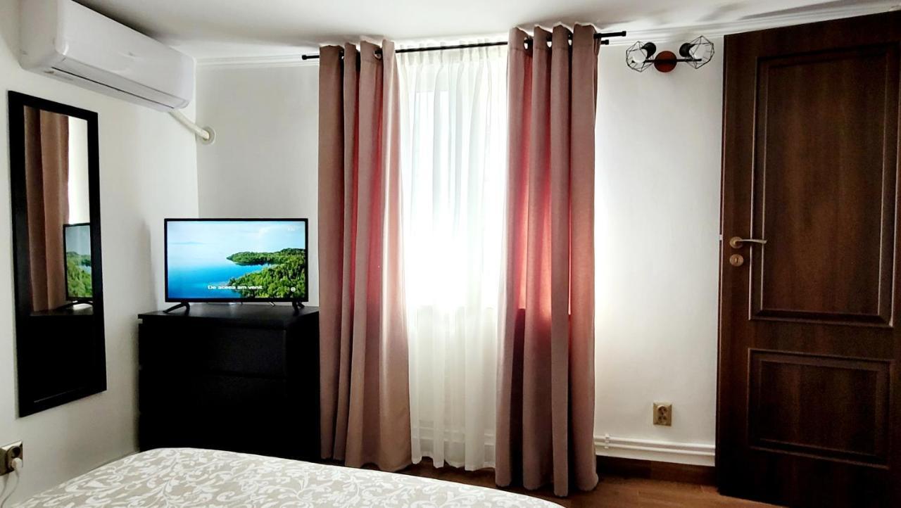 Rose Garden House Apartment Букурещ Екстериор снимка