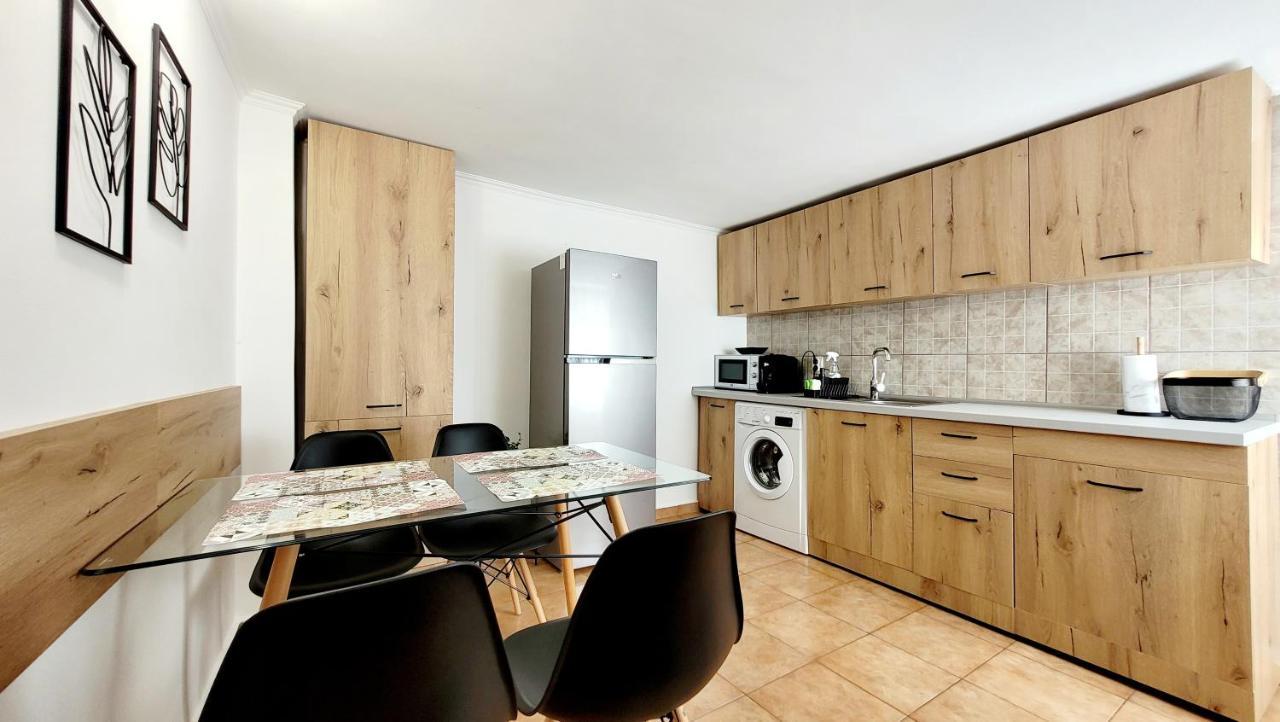 Rose Garden House Apartment Букурещ Екстериор снимка