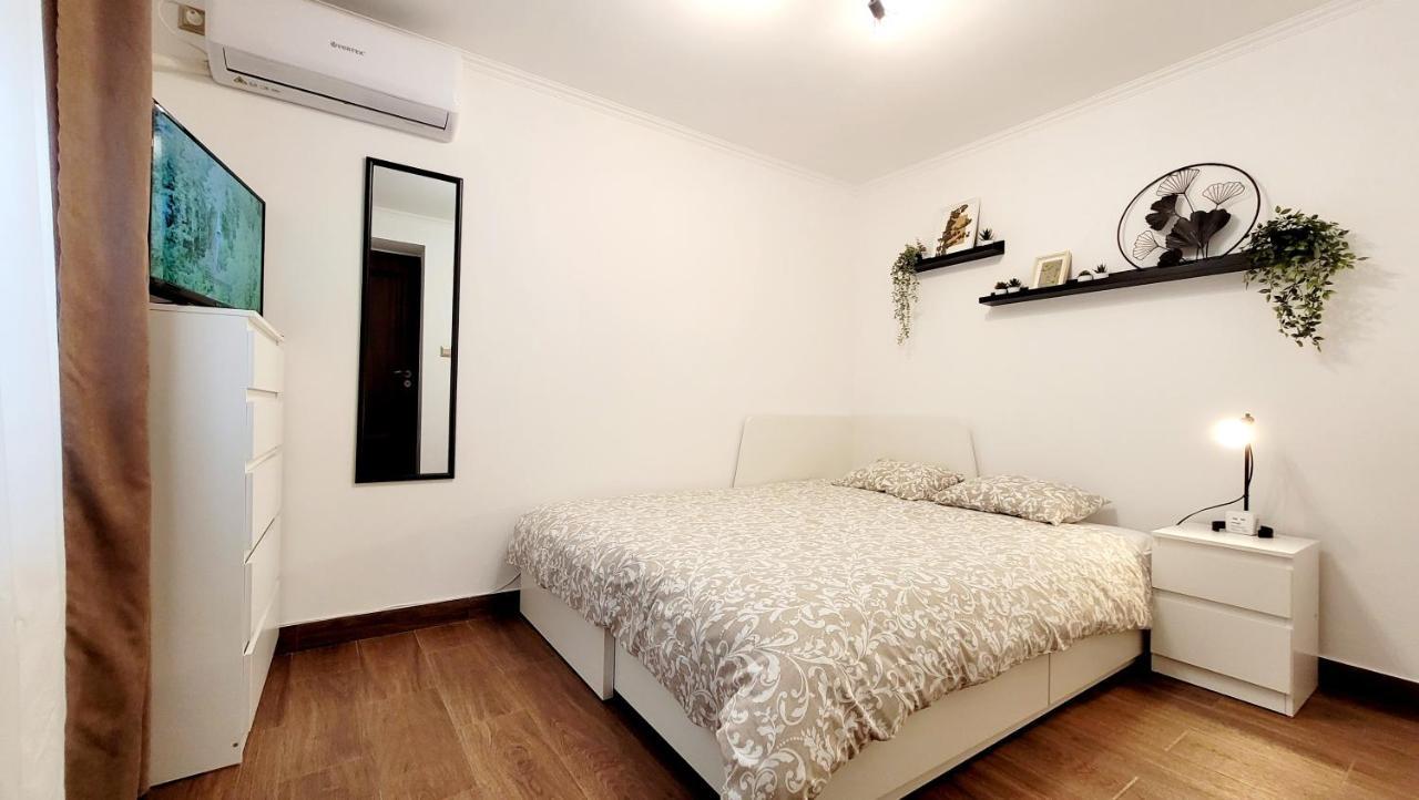 Rose Garden House Apartment Букурещ Екстериор снимка