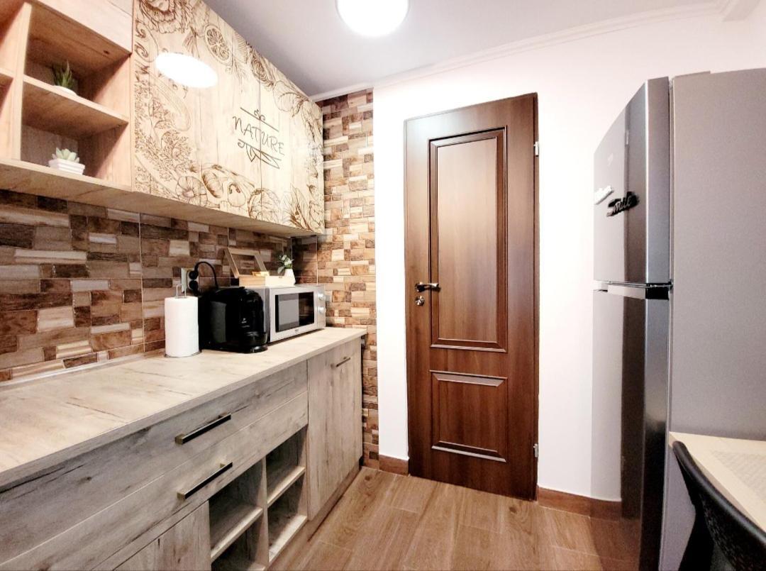 Rose Garden House Apartment Букурещ Екстериор снимка